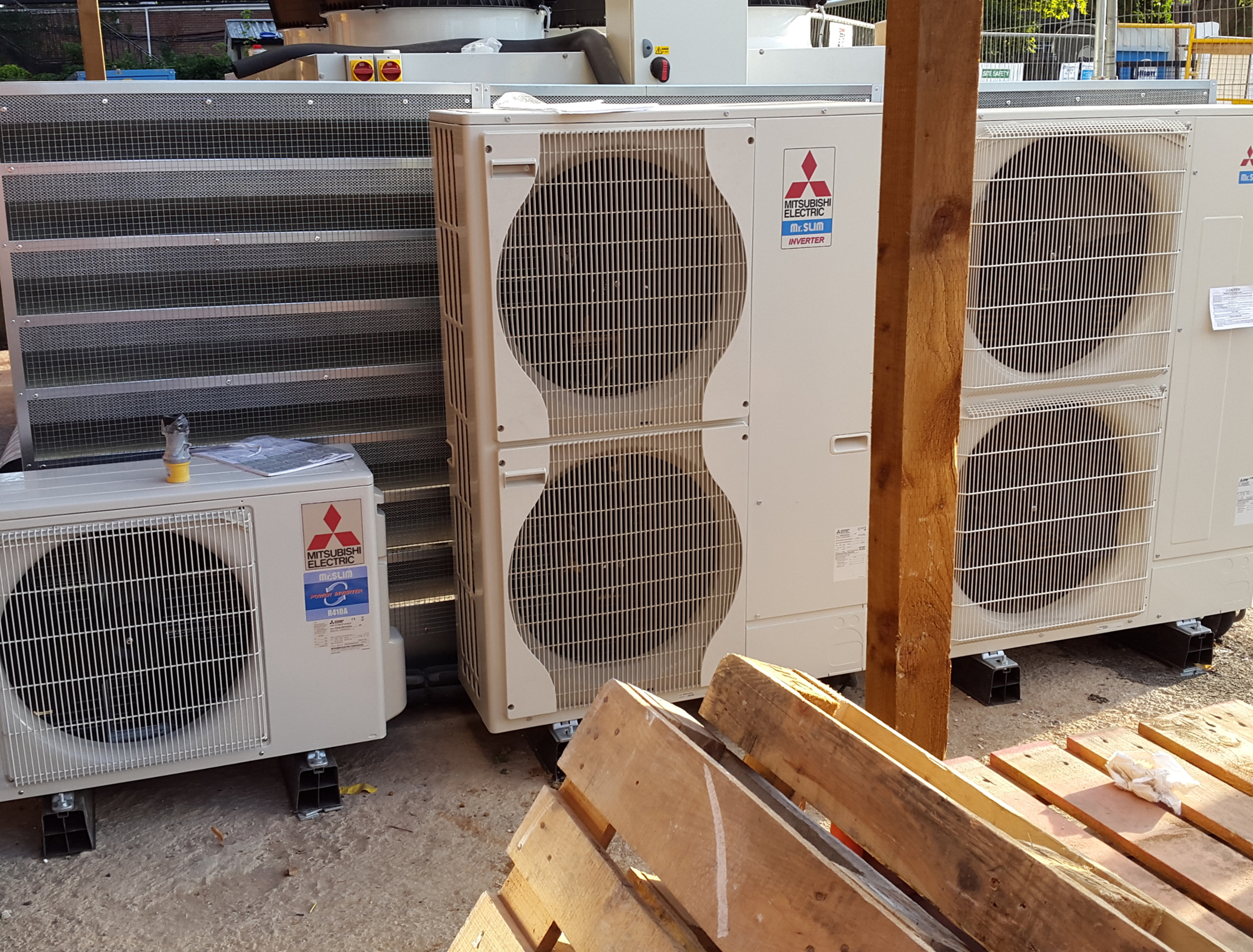 Free-standing enclosure fitted to Mitsubishi splits